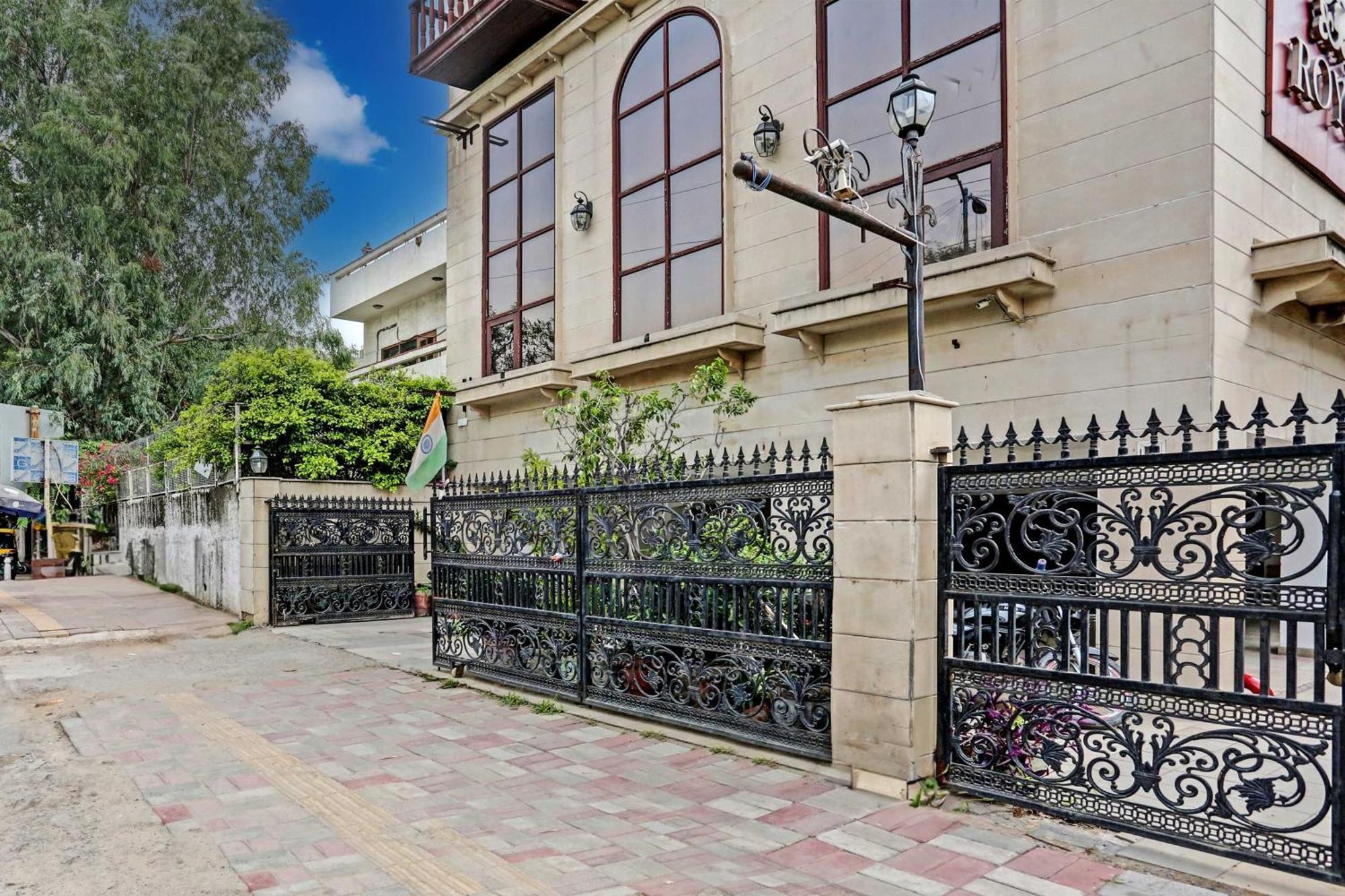 فندق Townhouse The Royce New Friends Colony نيودلهي المظهر الخارجي الصورة