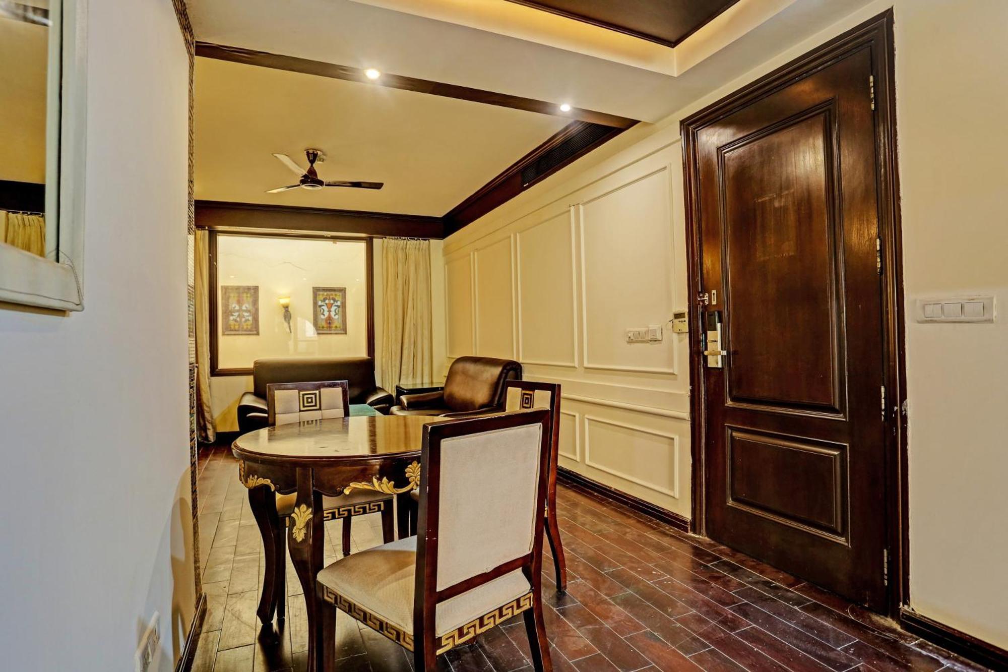 فندق Townhouse The Royce New Friends Colony نيودلهي المظهر الخارجي الصورة